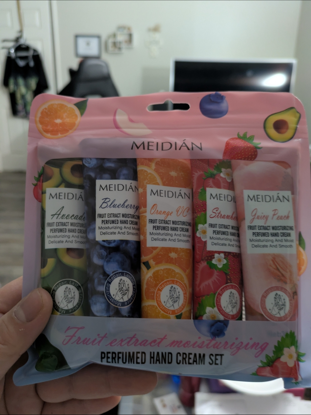 Fruit Extract Moisturizing Perfumed Hand Cream Set - Pink/Multicolor